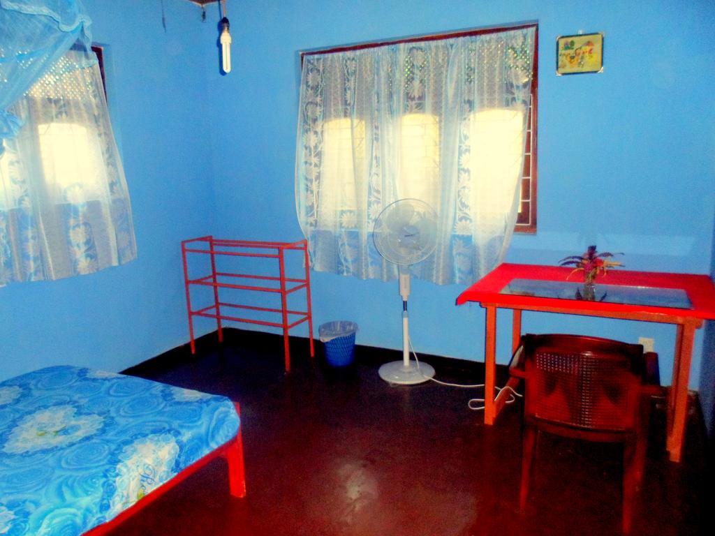 Hikkaduwa Home Stay Rum bild