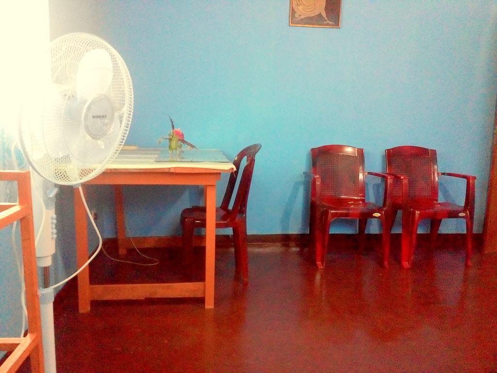 Hikkaduwa Home Stay Rum bild